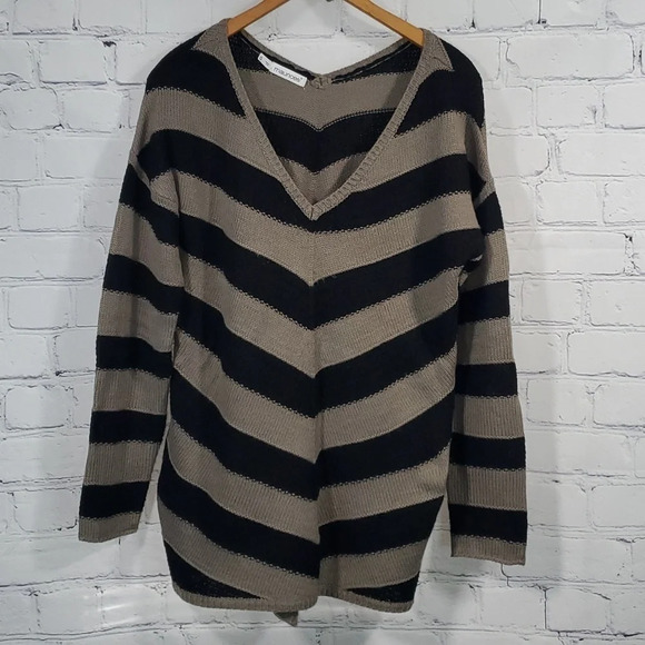 Maurices Sweaters - Striped Maurices V-neck Sweater Size 0